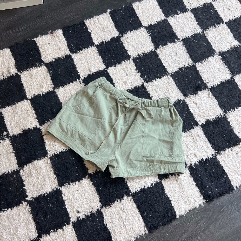 Casual Khaki shorts